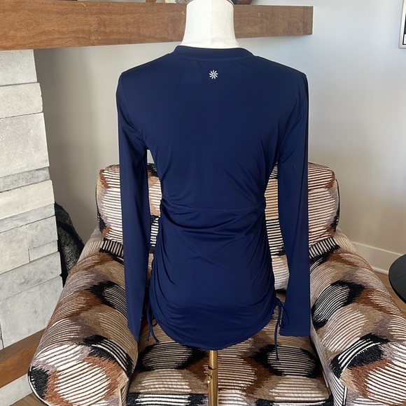 Athleta Tidal Ruched Rashguard - Picture 5 of 9